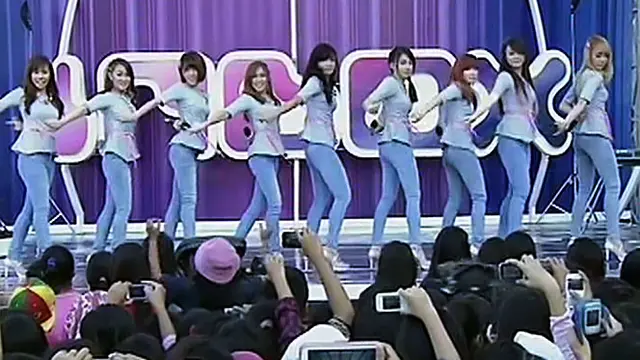 Cherrybelle - Pergi Ke Bulan 