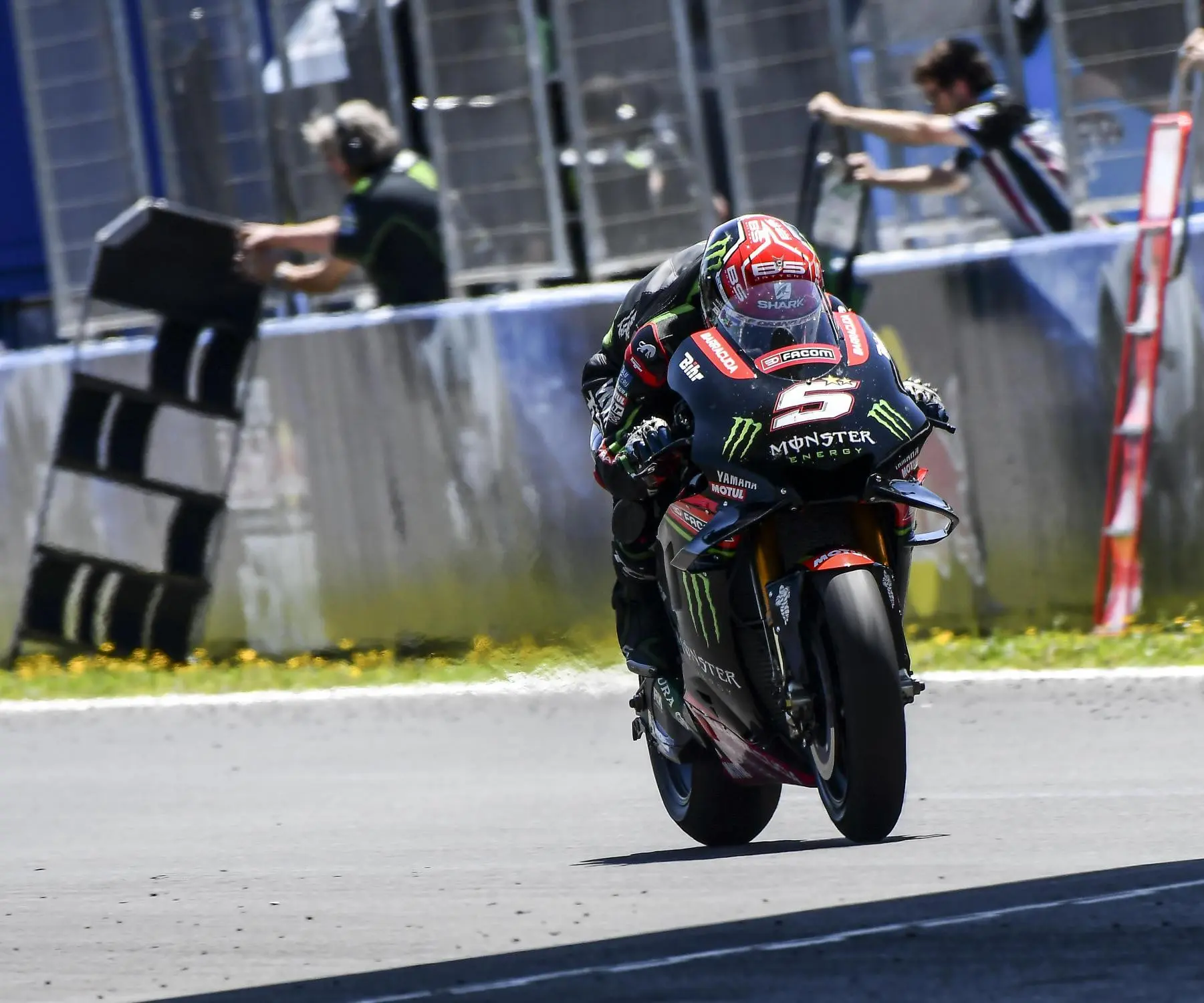 Pembalap Yamaha Tech 3, Johann Zarco, merasa belum 100 persen mengeluarkan kemampuan terbaiknya. (MotoGP.com)
