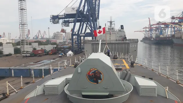 Senjata di HMCS Winnipeg.