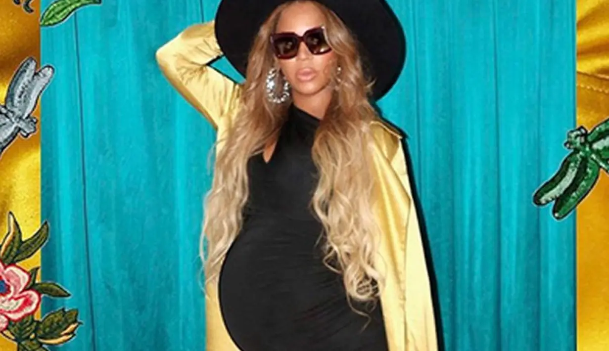 Sejak awal kehamilan, Beyonce memang tak pernah lepas dari perhatian publik, terutama soal sesi foto yang kerap dilakukannya. Belakangan tersiar kembali kabar yang mengejutkan dari penyanyi fenomenal ini. (Instagram/Beyonce)