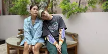 Awal menikah dengan Tarra Budiman, Gya Sadiqah mengaku pernah mengangis tiap hari. Seperti diketahui, Gya lahir dari keluarga kaya. Saat menikah dengan Tarra, ia pun harus menyesuaikan hingga pernah merasakan masa sulit hingga membuatnya menangis. [Instagram/tarrabudiman]