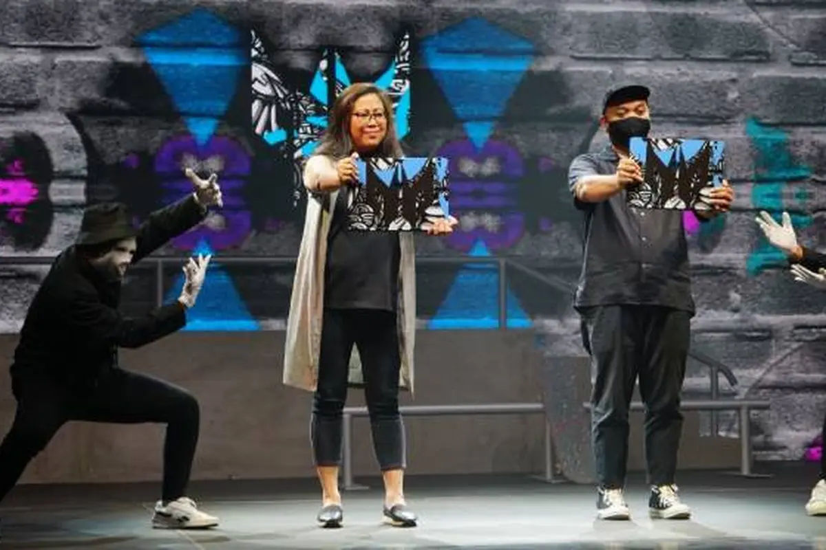 Acer berkolaborasi dengan Darbotz, seniman mural ternama di Indonesia yang karyanya juga diakui dunia. Dok: Acer Indonesia