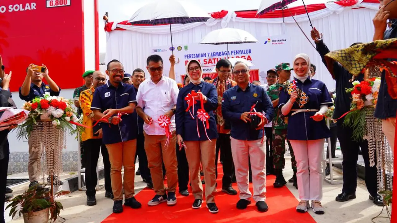 BPH Migas bersama badan usaha penugasan secara serentak meresmikan 29 penyalur BBM Satu Harga yang dipusatkan di empat lokasi