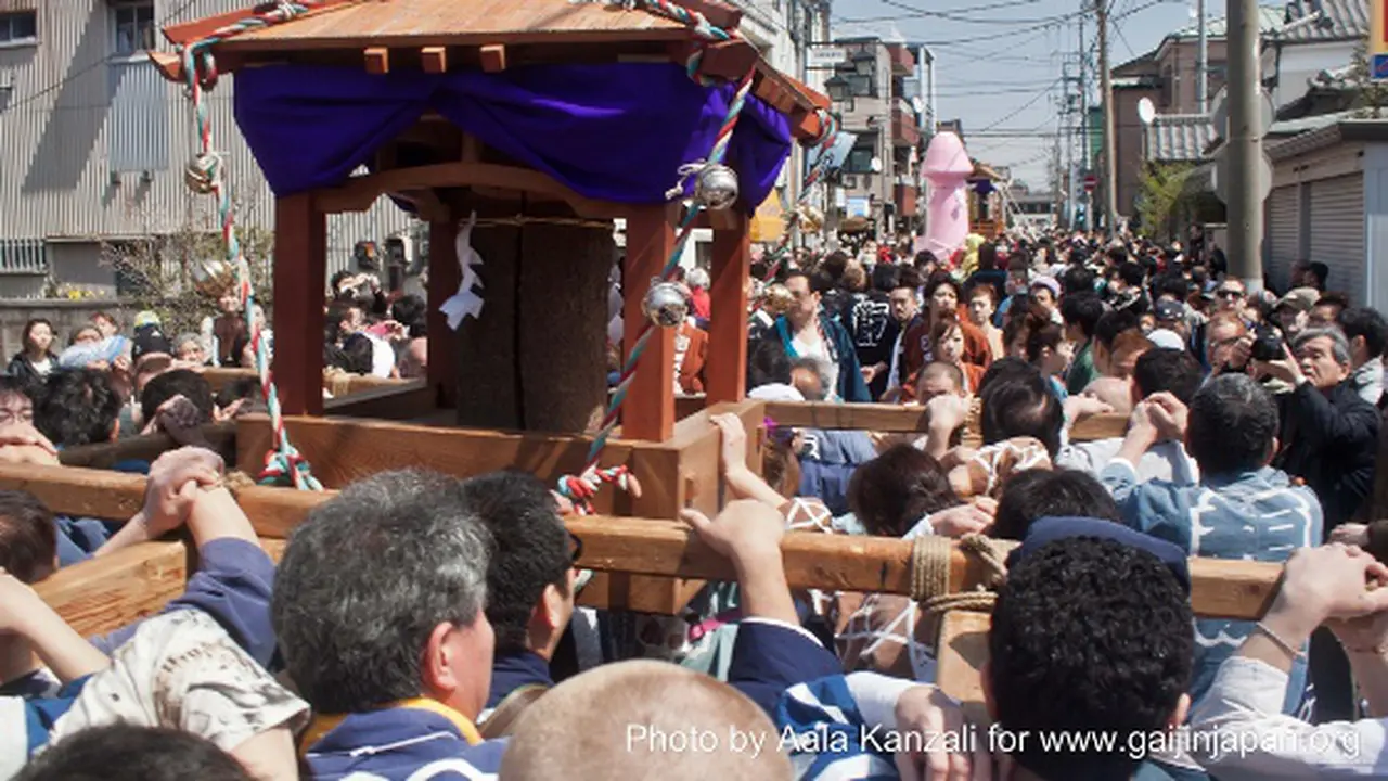 5 Festival Paling Aneh di Dunia