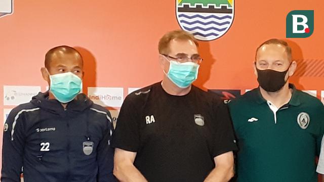 Persib Bandung Vs PSS Sleman