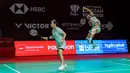 Pasangan ganda campuran Indonesia, Jafar Hidayatullah/Felisha Pasaribu berusaha mengembalikan kok ke arah wakil Korea Selatan, Kim Jae Hyeon/Jang Ha Jeong dalam babak 32 besar Indonesia Open 2026 di Istora Senayan, Jakarta, Rabu (03/06/2026). (Bola.com/Bagaskara Lazuardi)
