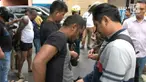 Satnorkoba Polres Metro Jakarta Barat menggeledah 4 rumah di Kampung Ambon Cengkareng jakarta Barat yang diduga menjadi sarang peredaran Narkoba. Polisi menangkap 4 orang yang diduga bandar Narkoba