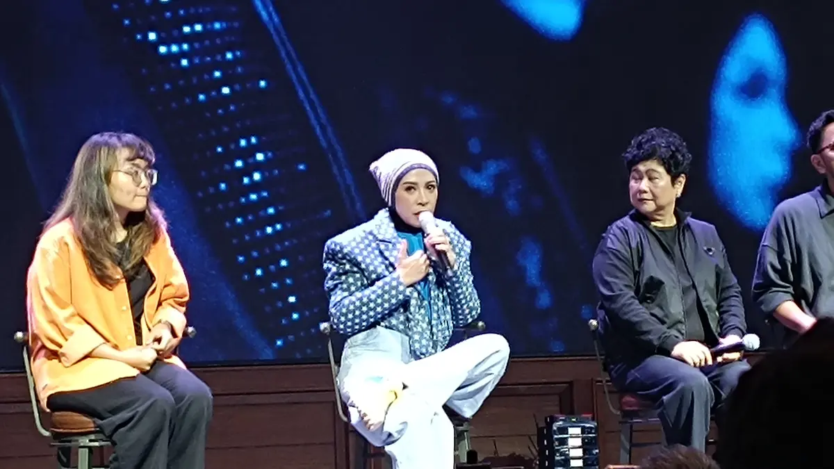 Rilis Lagu Bertemu Kembali, Melly Goeslaw dan Anto Hoed Kenang Momen  Terakhir saat Bertemu Nike Ardilla - ShowBiz Liputan6.com