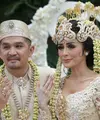 Selain Tommy Kurniawan dan Lisya Nurrahmi, ada juga yang tengah berbahagia, yakni Selvi Kitty dan Rangga Ilham Suseno. Keduanya telah resmi menikah pada Minggu (18/2/2018) kemarin. (Adrian Putra/Bintang.com)