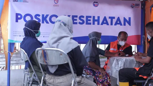 BRI Peduli Beri Pengobatan Gratis Ratusan Warga Terdampak Bencana Semeru