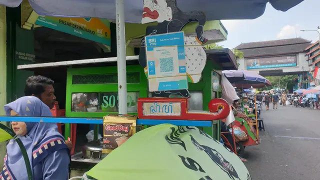 Dari Jakarta ke Jogja, Penjual Dawet Ini Bertahan Menjalankan Usaha Selama 15 Tahun