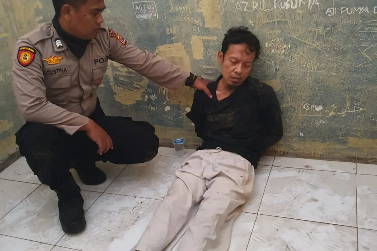 Menkopolhukam Wiranto diserang orang tak dikenal saat di Pandeglang, Banten