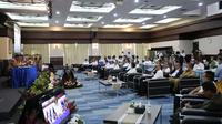 Menko Polhukam Mahfud MD menjelaskan titik perbedaan penjelasan mengenai transaksi mencurigakan Rp 349,8 triliun yang menyangkut pegawai Kementerian Keuangan. Dia juga menegaskan tidak ada perbedaan data dengan Menteri Keuangan Sri Mulyani Indrawati. (Istimewa)