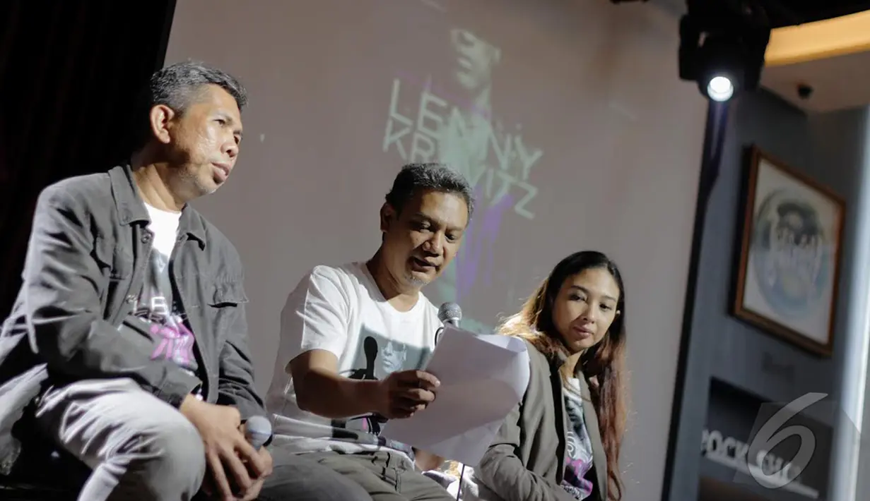 Triadi Noor sebagai Promotor menjelaskan konser Lenny Kravitz akan memberikan pengalaman yang lebih berbeda antara Lenny dan penggemarnya,  Jakarta, Selasa (16/12/2014). (liputan6.com/Faizal Fanani)