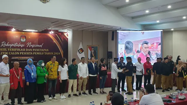 KPU mengumumkan 17 partai politik yang dinyatakan lolos sebagai peserta Pemilu 2024, Rabu (14/12/2022)