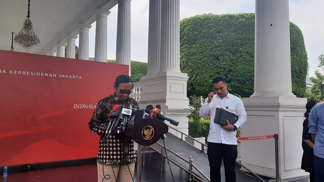 Menteri Koordinator Bidang Politik, Hukum, dan Keamanan Mahfud Md di Istana Kepresidenan Jakarta, Senin (6/2/2023).