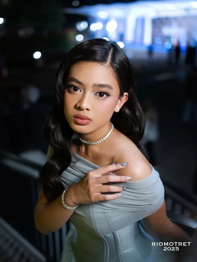 6 Detail Outfit Aqeela Calista di Infotainment Awards 2025, Memukau Bak Princess