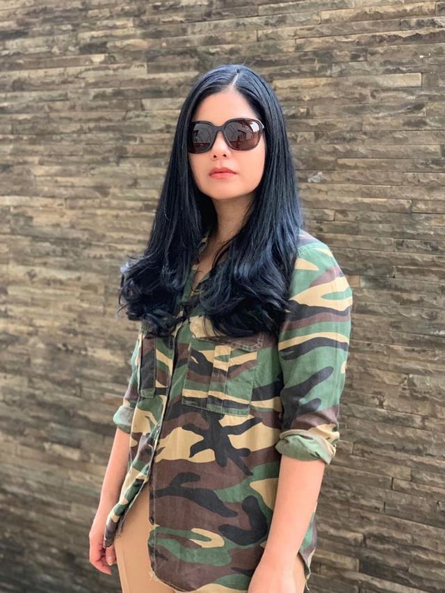 Annisa Pohan Saat Memakai Baju Tentara, Semakin Cantik
