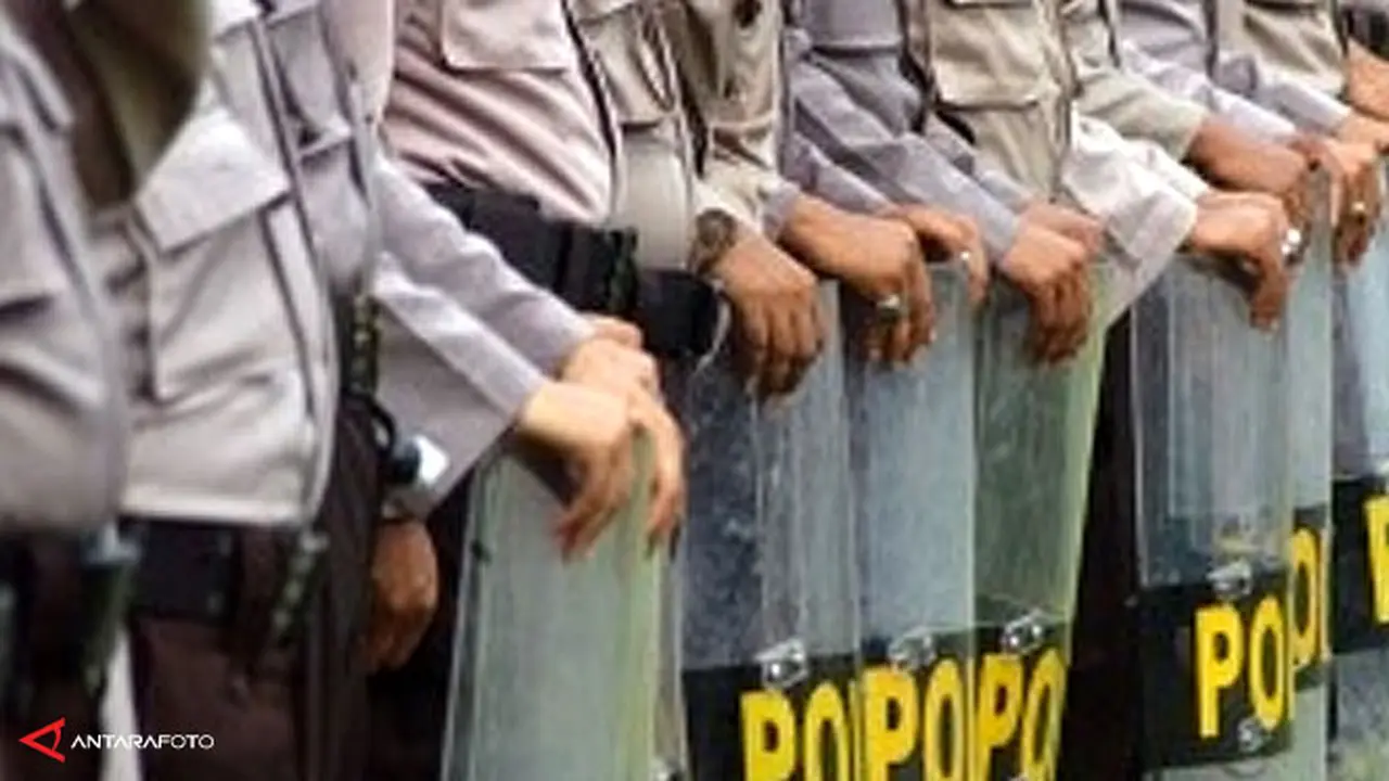 polisi-personel-140130c.jpg