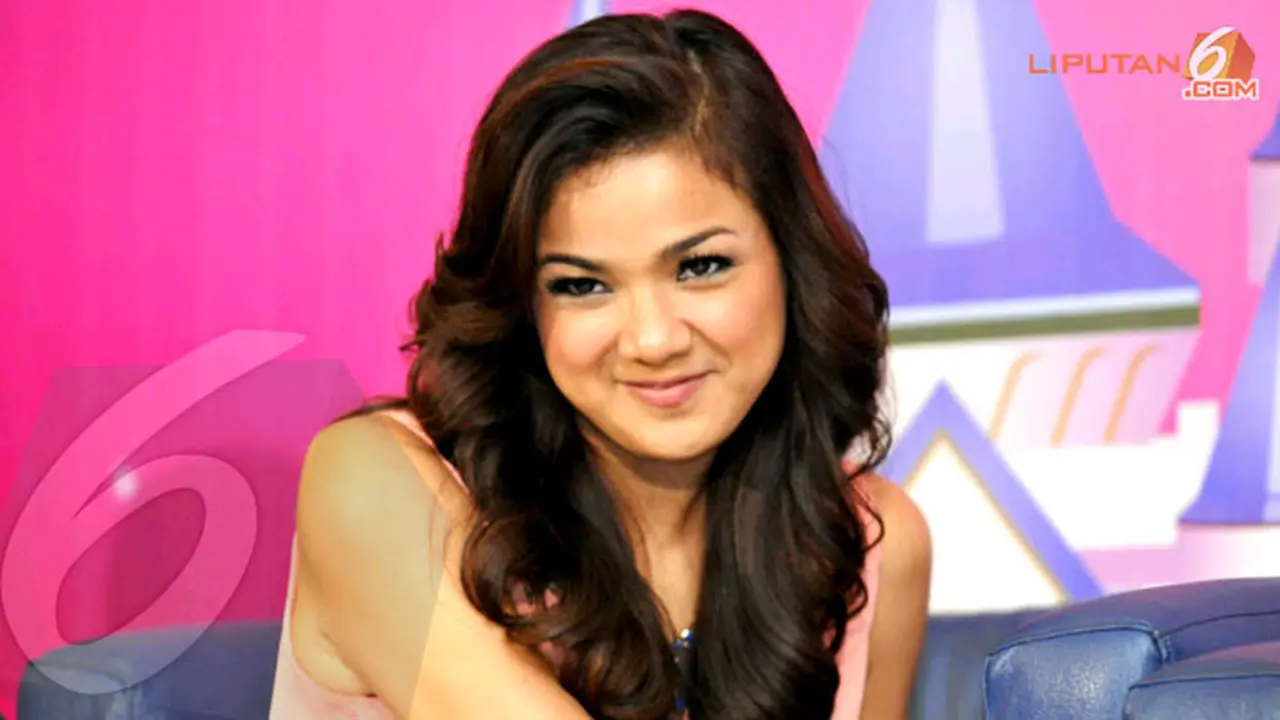 nirina-zubir-131008a.jpg