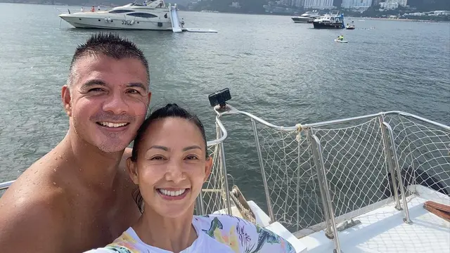 6 Potret Mesra Susan Bachtiar dan Suami, Awet Muda di Usia 48 Tahun