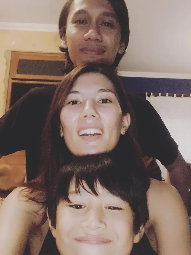 FOTO: Cantiknya Sarah Diorita, Istri Eross Candra yang Jarang Tersorot