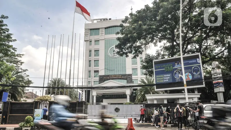 Penjagaan Ketat Gedung KKP usai OTT Menteri Edhy Prabowo