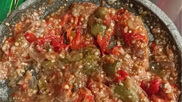 Resep sambal terong rebus. (dok. Cookpad @834vieffyne)
