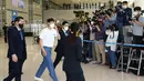 <p>Penyerang Tottenham Hotspur asal Korea Selatan Son Heung-min saat tiba di Bandara Internasional Incheon, Seoul (24/5/2022). Son Heung-min resmi menjadi top skor Liga Inggris 2021-2022 dan masuk dalam buku sejarah Liga Inggris. (AFP/Yonhap)</p>