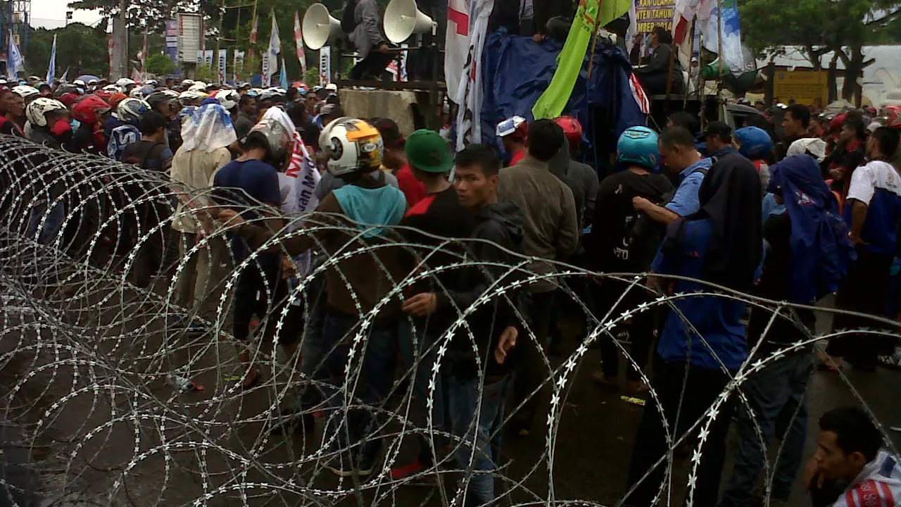 Demo kenaikan UMK