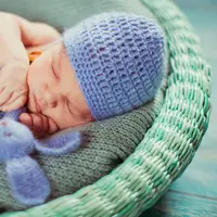 Ilustrasi bayi laki-laki, perempuan. (Image by v.ivash on Freepik)