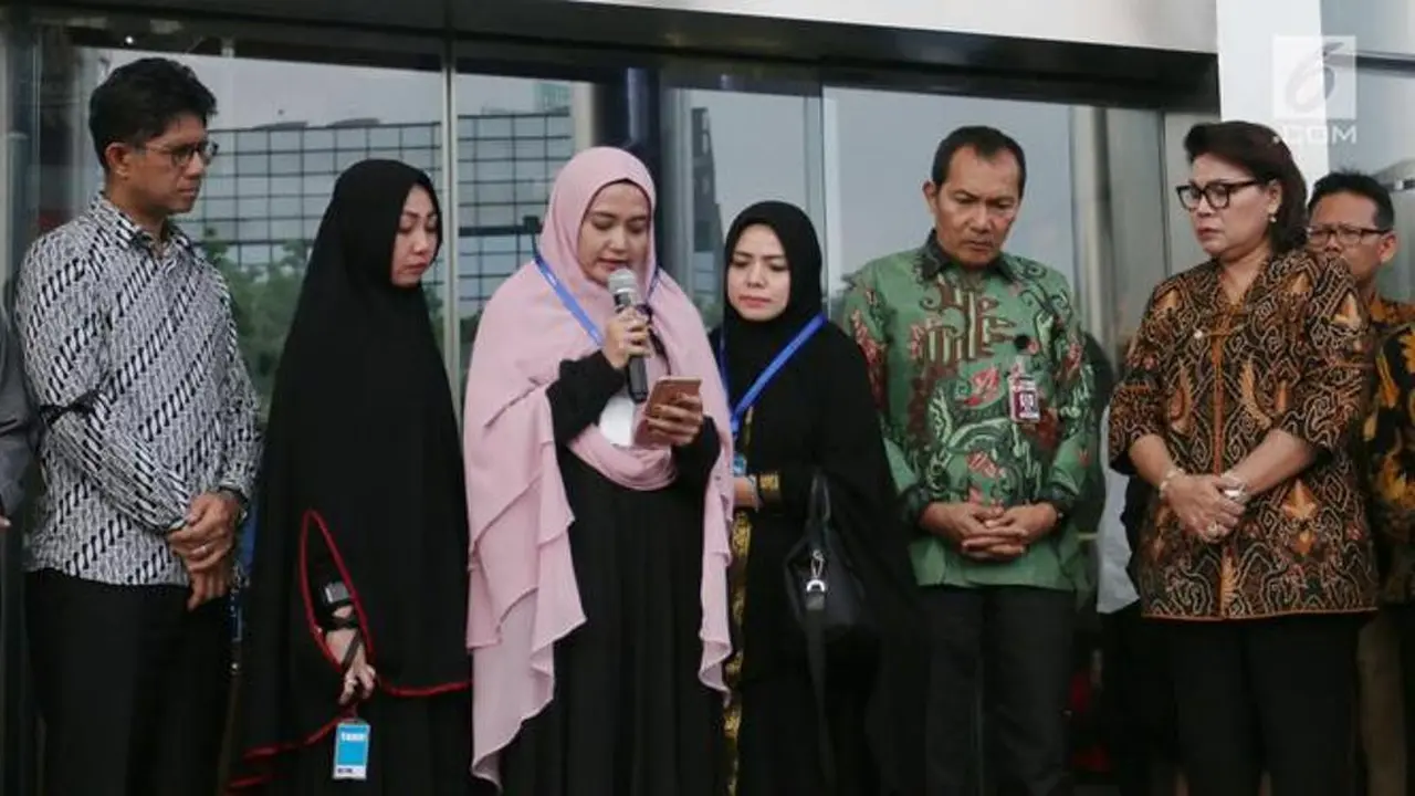 [Bintang] Suami Disiram Air Keras, Ini Ketegaran Istri Novel Baswedan 