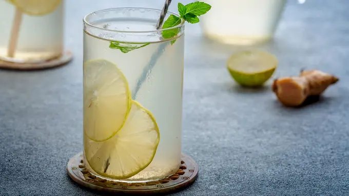 nimbu pani es jeruk India