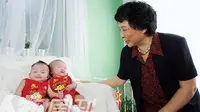 Pertama di China, Wanita 60 Tahun Lahirkan Anak Kembar