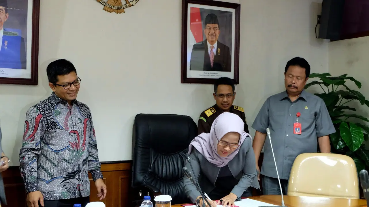Serah terima dana restitusi