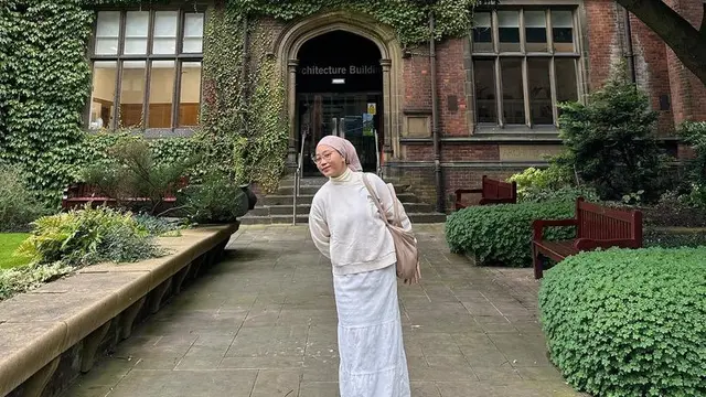 Gaya Zara Anak Ridwan Kamil. [@camilliazr]