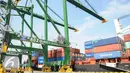 Terminal Petikemas Kalibaru merupakan terminal petikemas pertama dalam pembangunan Fase IA Terminal New Priok yang terdiri atas tiga terminal petikemas dan dua terminal produk, Jakarta, Selasa (13/9). (Liputan6.com/Faizal Fanani)