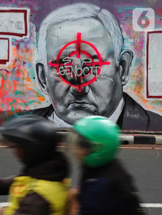 Mural juga menjadi medium ekspresi para seniman untuk menyuarakan kritik terhadap permasalahan-permasalahan sosial. (Liputan6.com/Angga Yuniar)