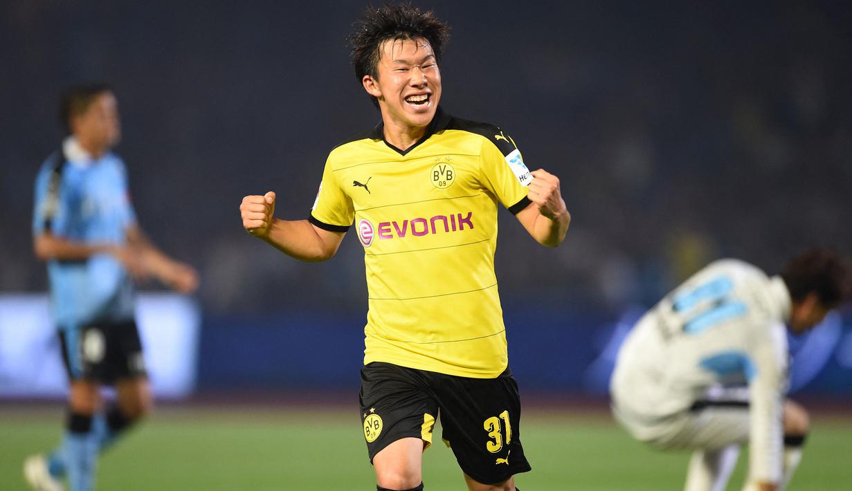 Dua tahun bersama Borussia Dortmund, Mitsuru Maruoka hanya satu kali bermain bareng tim utama. Ia lebih banyak mendapat kesempatan bermain bersama Borussia Dortmund II sebanyak 39 kali dan bersama Borussia Dortmund U-19 sebanyak 14 laga. (AFP/Toru Yamanaka)