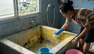 Cara Membersihkan Bak Mandi Menguning dan Lumutan Pakai Bahan Sederhana
