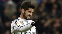 Gelandang kreatif milik Real Madrid, Francisco Roman Alarcon "Isco"  termasuk dalam rumor incaran klub-klub Eropa yaitu Chelsea, Manchester City, PSG, Manchester United, Arsenal, Juventus. Nilai jual pemain ini sekitar  €40 juta (euro).  (EPA/Kiko Huesca)