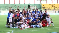 Arema FC selamat dari degradasi di BRI Liga 1 2023/2024. (Bola.com/Iwan Setiawan)
