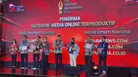 Dalam Apresiasi Media Massa 2023 OJK, Liputan6.com menjadi salah satu media yang mendapatkan penghargaan dari OJK dengan kategori Media Online Terproduktif. (dok: Tira)