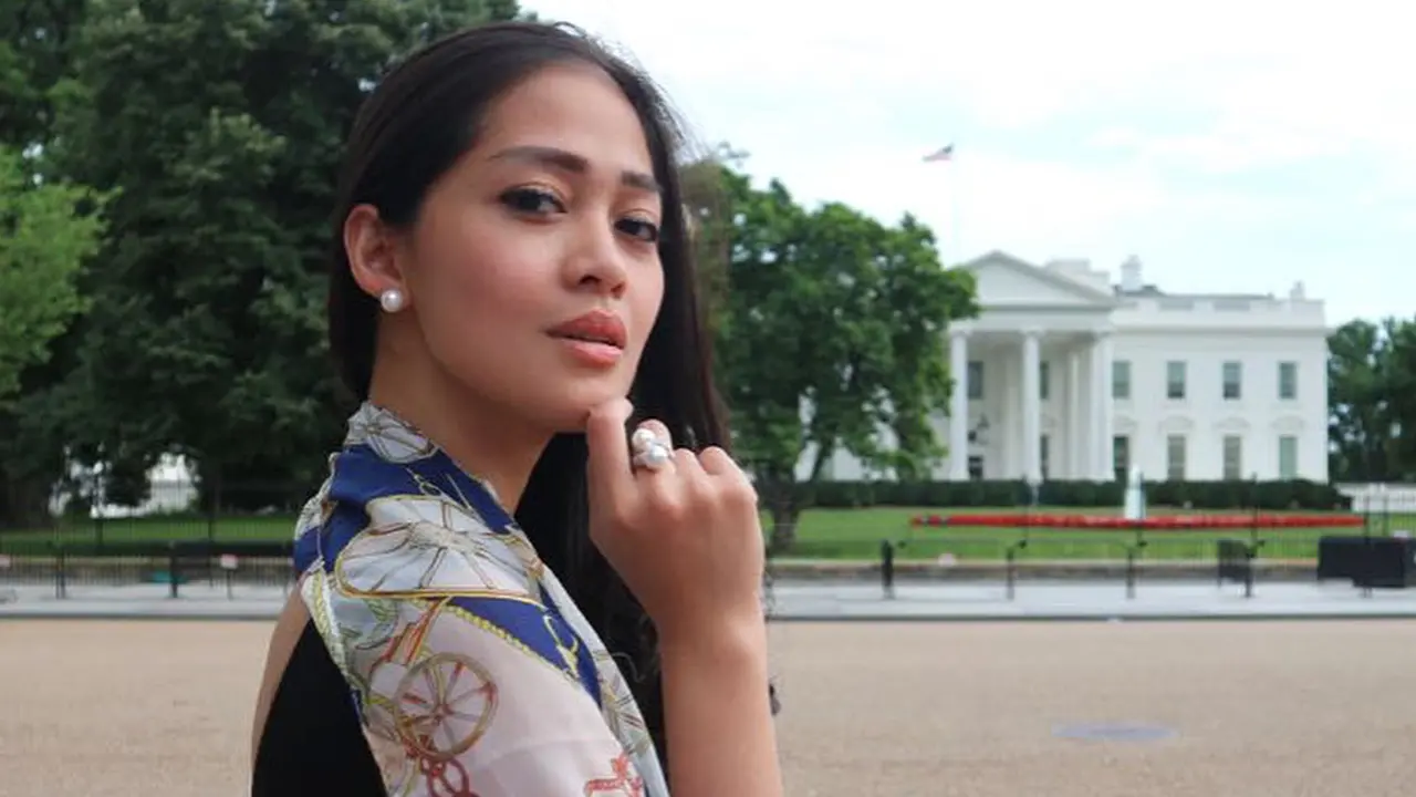 [Bintang] Gracia Indri