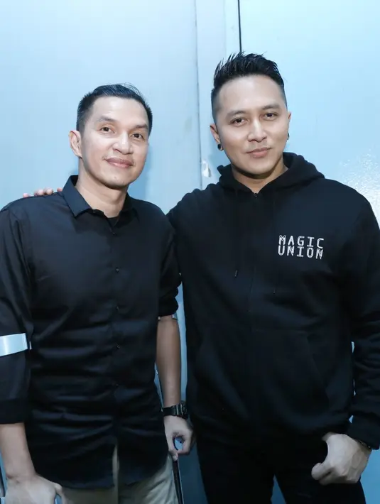 Sedangkan sang ilusion, Demian belum bisa menentukan kapan aksinya akan kembali di ulang. Demian dan Echon berharap bisa menyelesaikan dengan baik apa yang telah dimulai. (Nurwahyunan/Bintang.com)