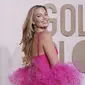 Margot Robbie di Golden Globe Awards 2024 atau Golden Globes. (Jordan Strauss/Invision/AP)
