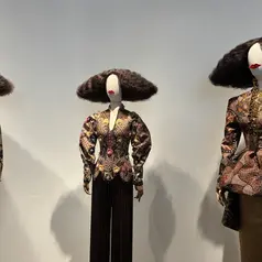 Terinspirasi dari Batik Sekar Jagat khas Madura, Nusanova 2.0 menghadirkan koleksi yang menampilkan sisi modern tanpa meninggalkan nilai budaya Indonesia. (Foto/Dok: Nusanova 2.0)