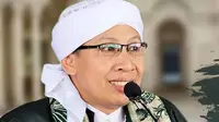Pengasuh LPD Al Bahjah KH Yahya Zainul Ma'arif atau Buya Yahya. (YouTube)