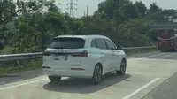 Mobil Baru DFSK Tertangkap Kamera Sedang Uji Jalan