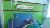Fajri, 27 tahun, warga Pedurenan, Karang Tengah, Kota Tangerang yang menderita obesitas hingga berat badannya 280 Kilogram, mendapatkan penanganan intensif di RSUD Kota Tangerang.